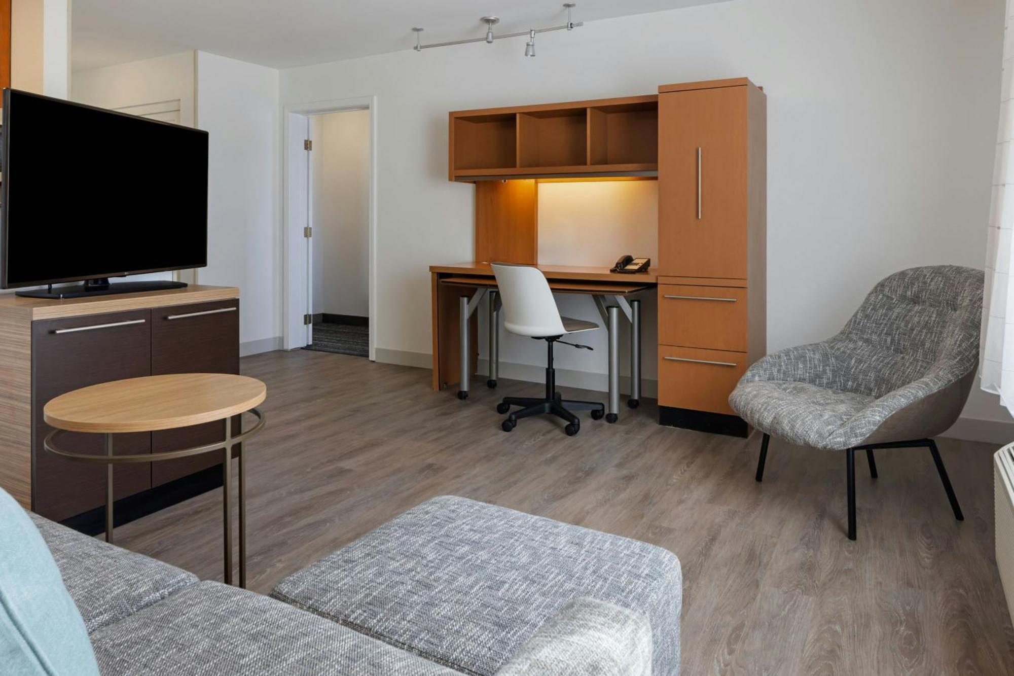 Towneplace Suites By Marriott Ontario Airport Rancho Cucamonga Exterior photo